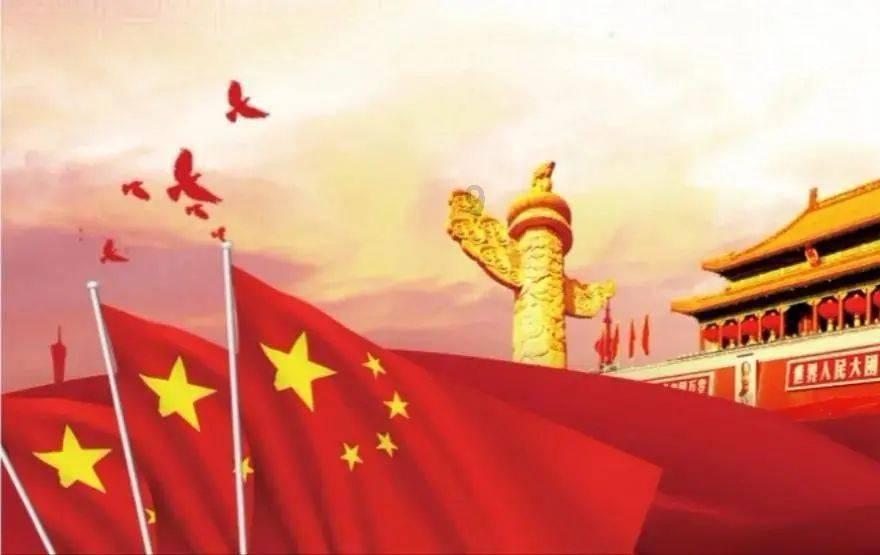 马路不是秀场，车道不是T台！